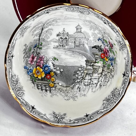 Vtg Aynsley Queens Garden Bone China Tea Cup Saucer Set Scenic Design Red Gold - Picture 9 of 13